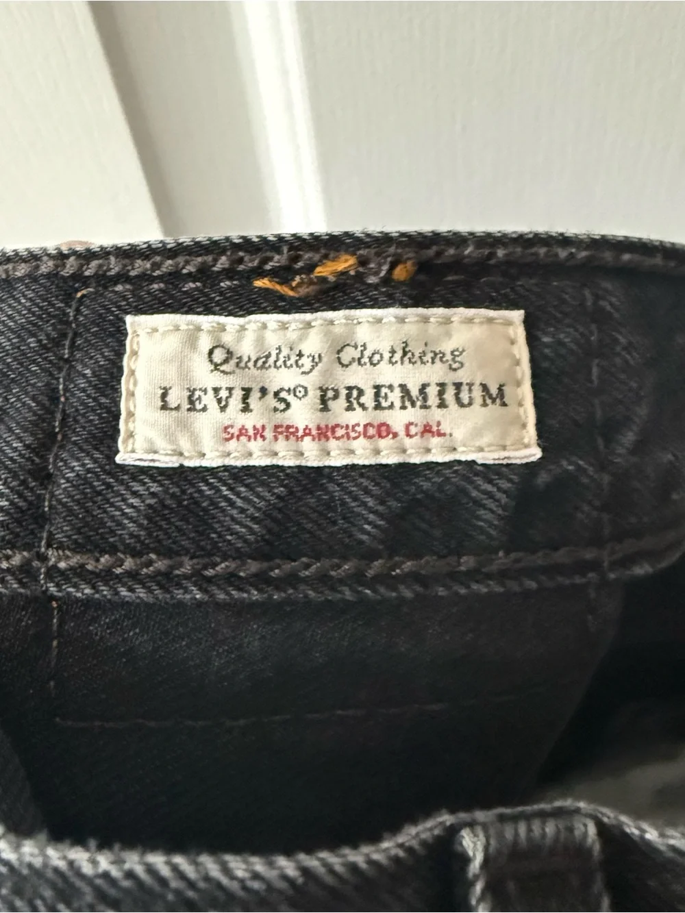 Levi’s 501 Mid-Thigh Denim Short in Black 28